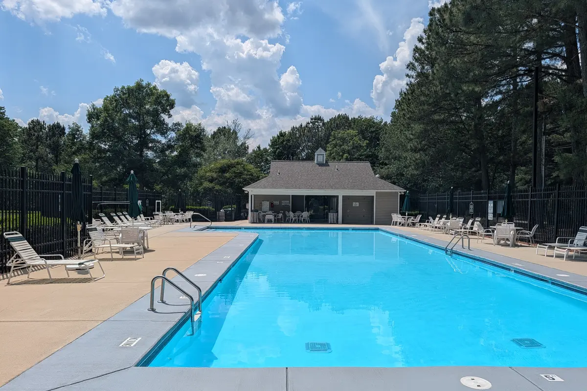 The Crockett's Ridge community pool